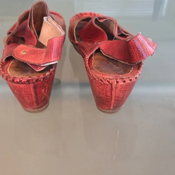 Pikolinos Women's Shoes - Picture 4 of 9